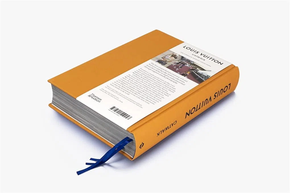 Louis Vuitton: catwalk : the complete fashion collections: The Complete Fashion Collections: Official and Authorized