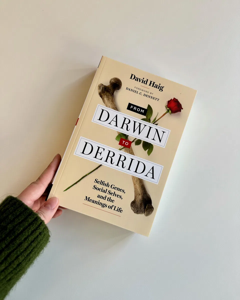From Darwin to Derrida: Selfish Genes, Social Selves, and the Meanings of Life