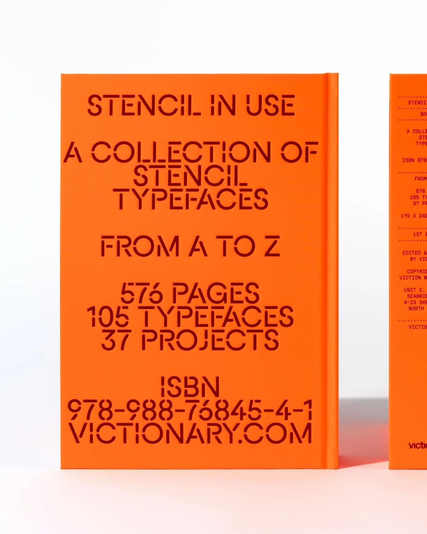 Stencil in Use A Collection of Stencil Typefaces /anglais